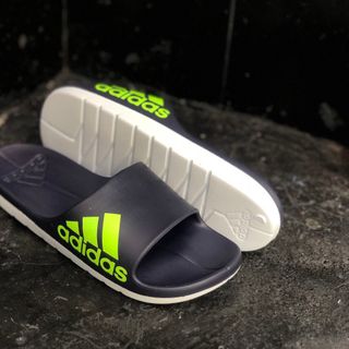 Dép thể thao quai ngang