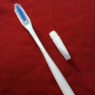 bàn chải C42 trắng cước 2 màu