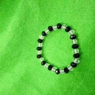 chuỗi đeo tay phong thủy pha lê hàng luôn có sẵn rất đẹp