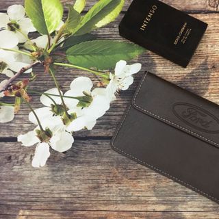 Ví đựng giấy tờ đăng kiểm xe ô tô có logo các hãng xe