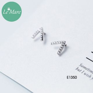 Khuyên tai bạc chữ V đính đá E1350