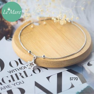 Lắc chân treo sao đính đá S770