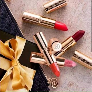 Son Giordani Gold
Giordani Gold Iconic Lipstick SPF 15