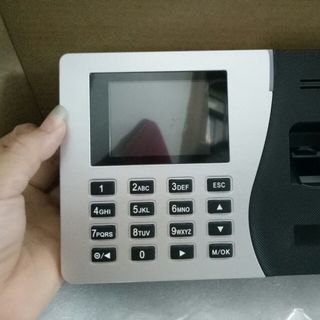 Máy chấm công Ronald jack 2200