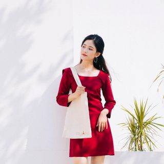 ĐẦM CHỮ A CỔ VUÔNG THỦY THỦ
