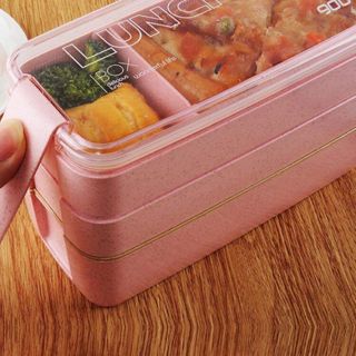 HỘP CƠM 4 TẦNG CÓ SẲN MUỖNG NĨA TIỆN DỤNG