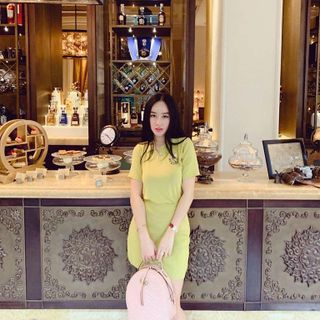 SET VÁY ÁO THUN CỔ BẺ