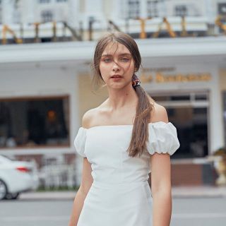 ĐẦM BẸT VAI ĐAN DÂY LƯNG