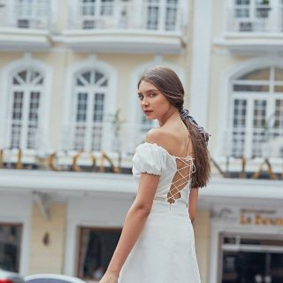 ĐẦM BẸT VAI ĐAN DÂY LƯNG