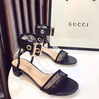 Giày sandal phối lưoi