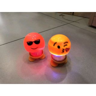 Emoji lò xo có đèn freeship