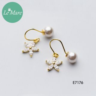 Khuyên tai ngọc trai hoa năm cánh đính đá E7176