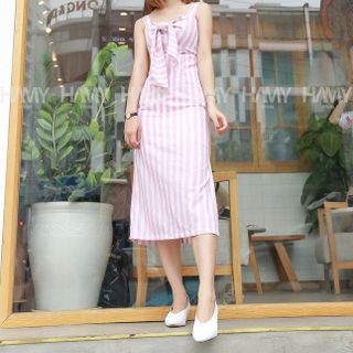 ĐẦM KẺ SỌC BUỘC NƠ NGỰC