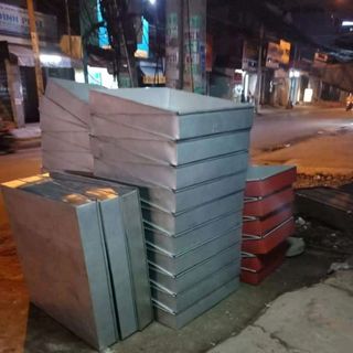 khay ton sơn tỉnh điện 2 mặt tróng rỉ sét cao khổ 60v