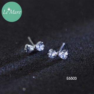 Khuyên nơ đá trắng E6503