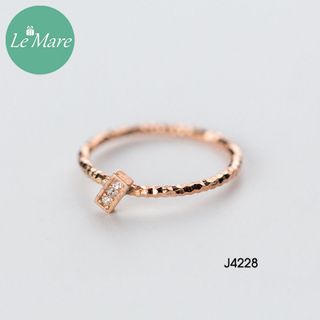 Nhẫn đốt mặt chữ nhật đính đá J4228