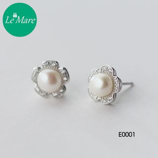 Khuyên tai hoa ngọc trai nhân tạo E0001