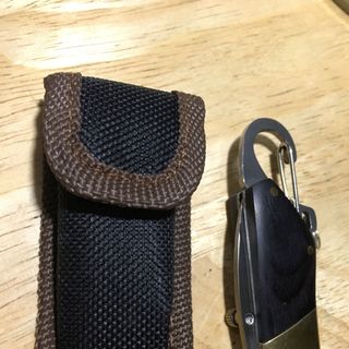 Móc khoá dao vít cán gỗ