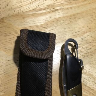 Móc khoá dao vít cán gỗ