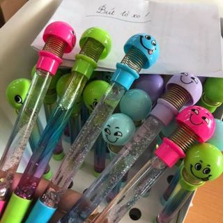 Bút lò xo emoji hót trends