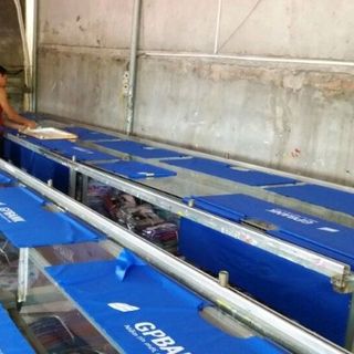 xưởng sản xuất áo mưa