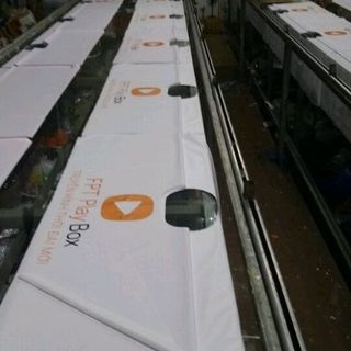 xưởng sản xuất áo mưa
