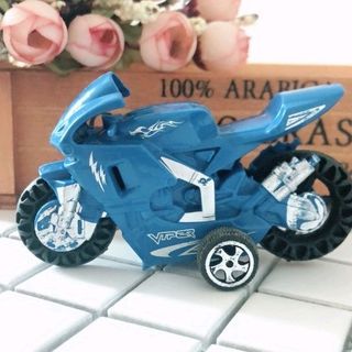 xe đồ chơi trẻ em nhiều màu