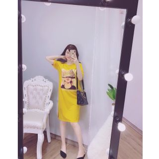 Đầm suông cô gái đội nón siêu Hot hittttttt
