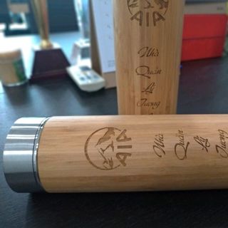 bình giữ nhiệt vỏ tre