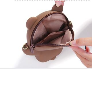 Túi đeo chéo silicon hình gấu Brown