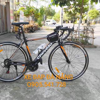xe đạp đua Chevelo khung nhôm màu cam đen