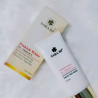 Sữa rửa mặt kem ngày