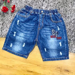 Mẫu mới về liên tục để phục vụ các bé diện đi vui chơi hè Quần Jean lững bé trai woast rách thêu chữ rất phong cách và xành điệu chất Jean mềm mịn form chuẩn với 2 màu đậm và nhạt Size 15/20 2 ngày giao Mspd
