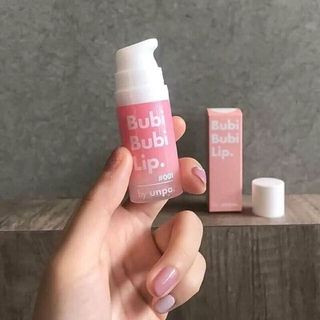 Tẩy tế bào chết môi sủi bọt
