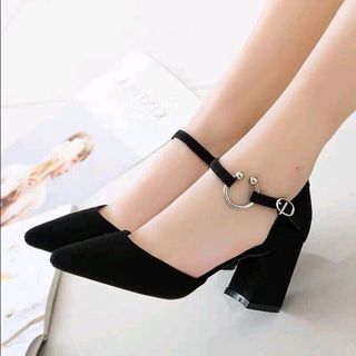 Giày cao gót nữ