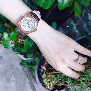 Đồng hồ nữ guessl
