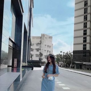 ĐẦM DENIM XẺ