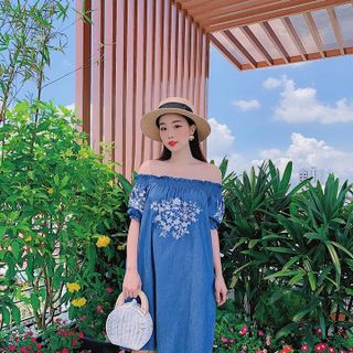ĐẦM TRỄ VAI DENIM THÊU
