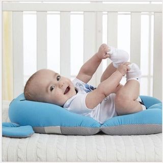 Đệm tắm cho bé từ 0 đến 8 tháng tuổi