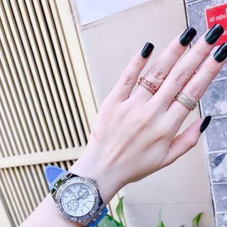 Đồng hồ nữ guessk
