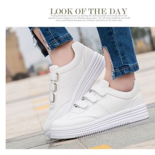Giày Nữ Đế Bánh Mì Xinh Xắn Cá Tính D2594 Giày sneaker độn đế