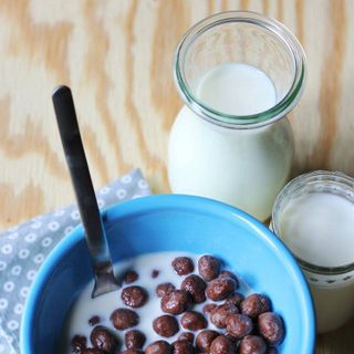 Hết Quà - Ngũ cốc dinh dưỡng 330g - Ngũ cốc ăn sáng Milo giòn rụm mà giá cũng giòn tan