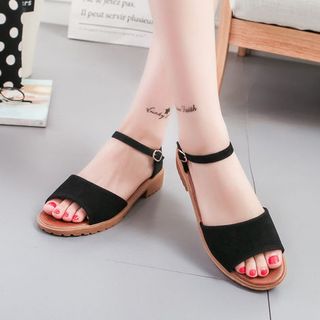 Giày sandal đi biển thời trang Mã THN giá sỉ