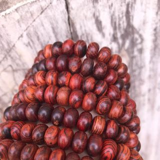 Vòng tay kiểu hạt nút