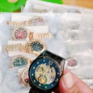 đồng hồ Cơ đeo là chạy