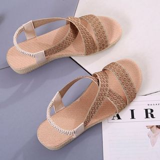 Giày Sandal đi biển thời trang Mã