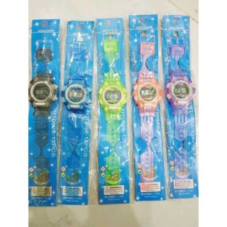 Đồng hồ trẻ em thời trang