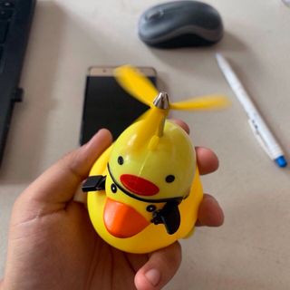 Vịt Chong Chóng Gắn Xe