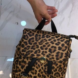 Túi đeo thời trang