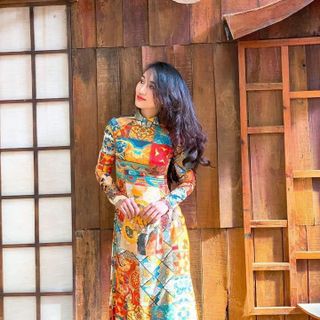 Áo dài truyền thống hoa hướng dương